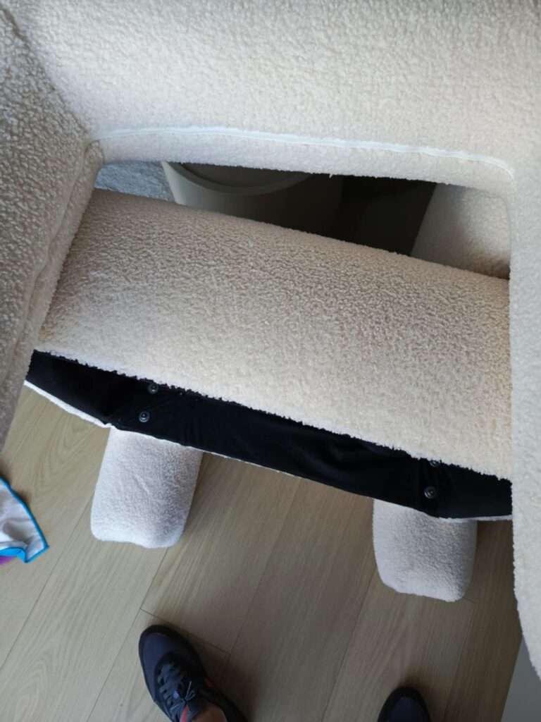 czyszczenie fotela zasikanego przez kota Bemowo usuwanie zapachu