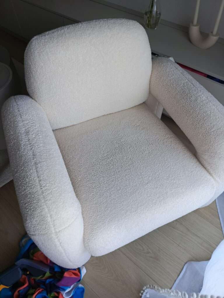 pranie zasikanego fotela przez kota Warszawa Bemowo efekt przed i po