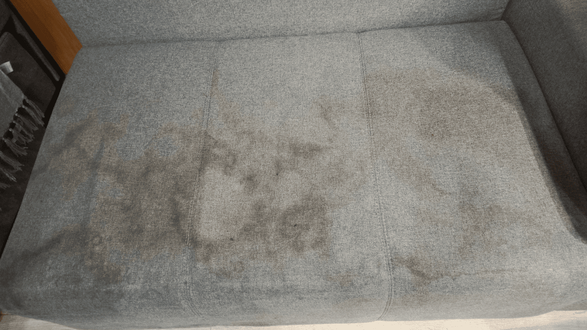 Realizacja prania ekstrakcyjnego narożnika u klienta w Warszawie